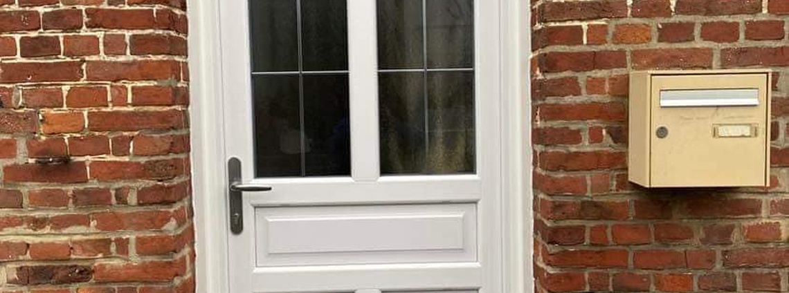 Calibaie - Porte d'entrée avec imposte fixe