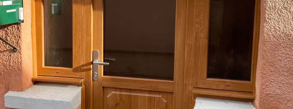 Calibaie - Porte PVC Chêne Doré