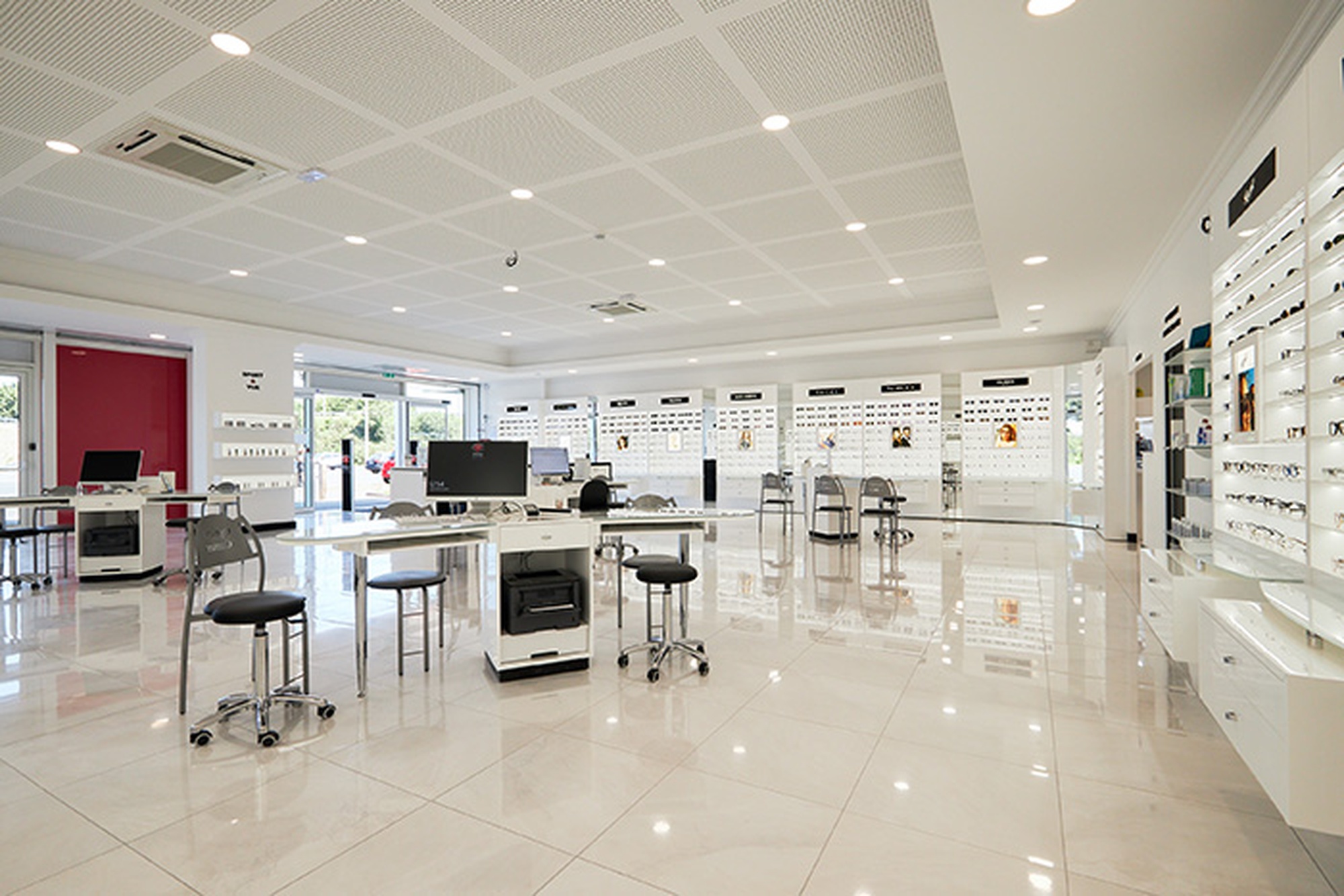Optical Center eyewear store Opticien TOLLEVAST Optical Center ...