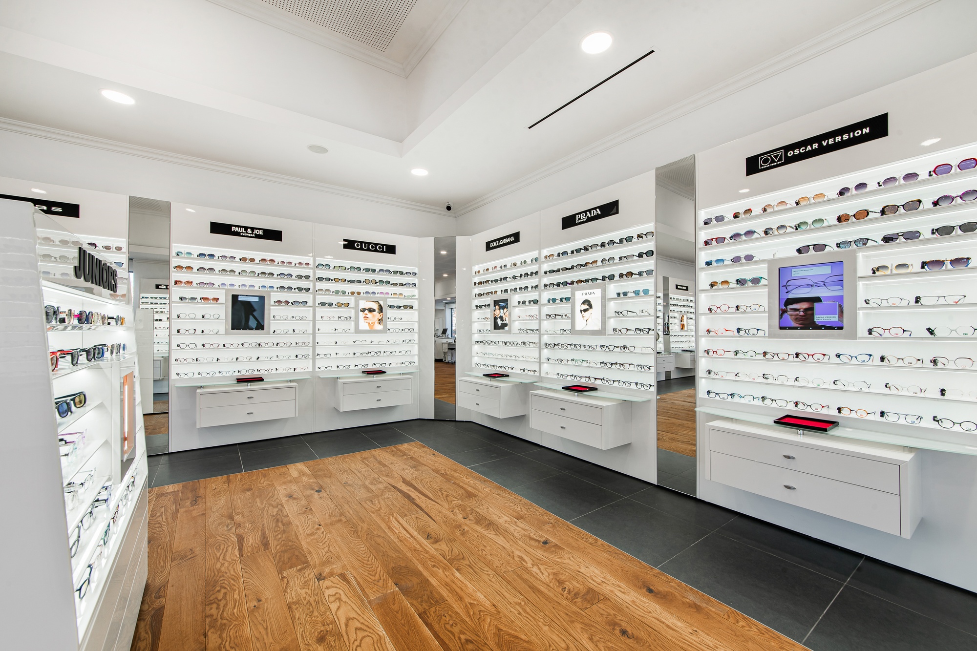 Optical Center eyewear store Opticien VENELLES Optical Center ...