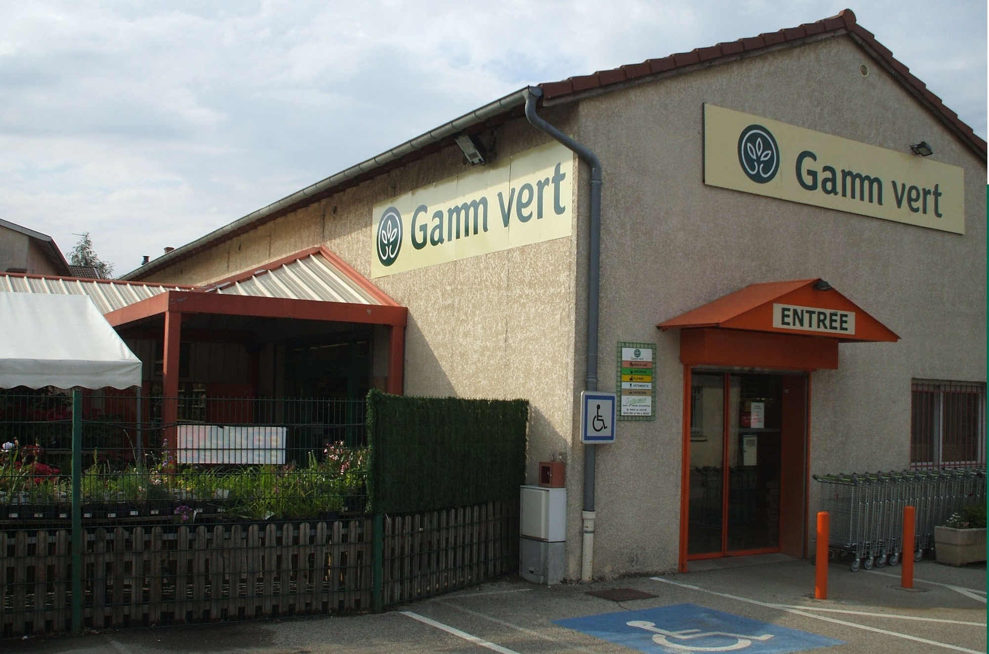 GAMM VERT de ST ANDRE DE CORCY - jardinerie et animalerie