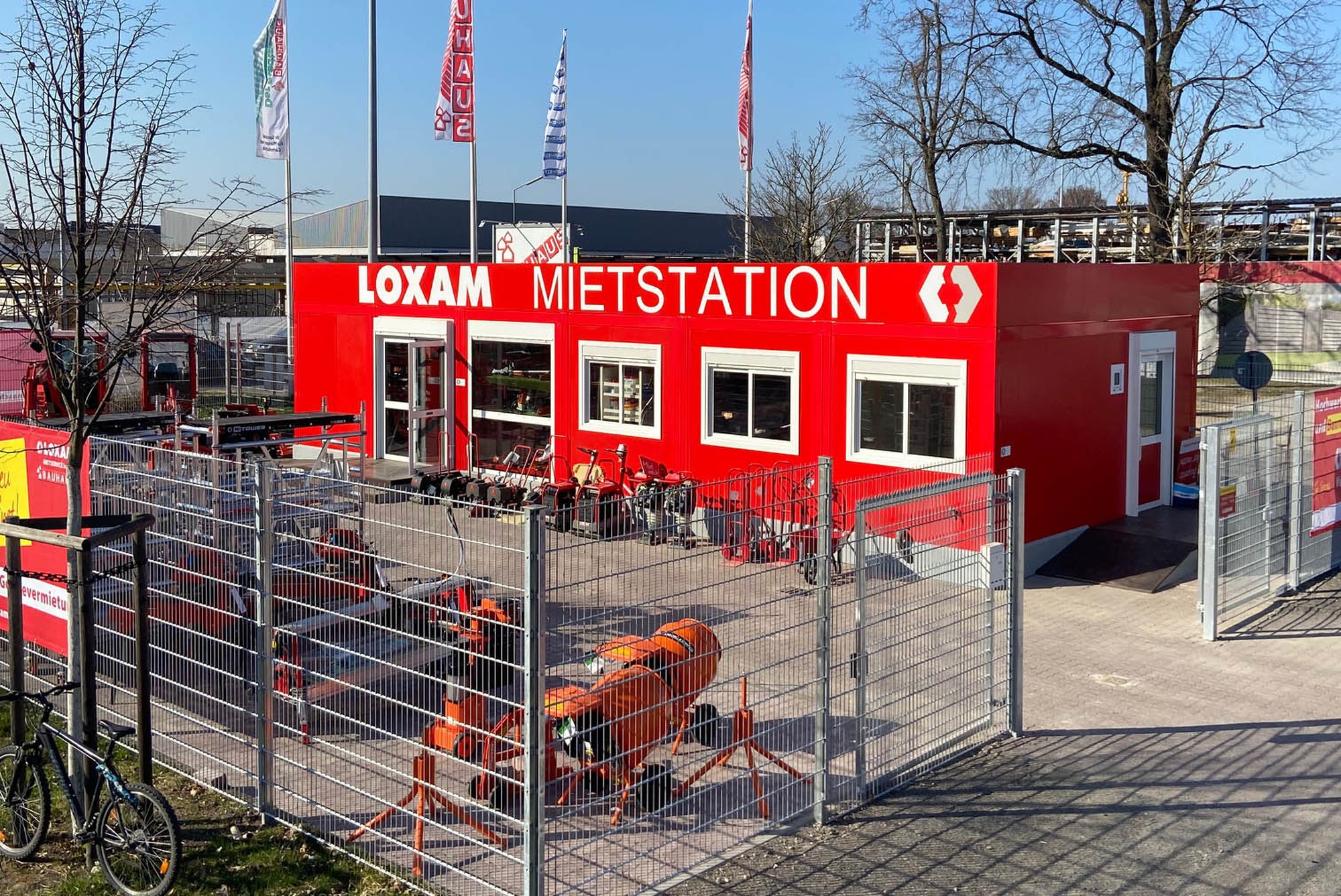 LOXAM Karlsruhe Mietstation bei Bauhaus Branch professional equipment in Karlsruhe