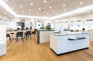 Optician PRIVAS : Optical Center – Eyewear store