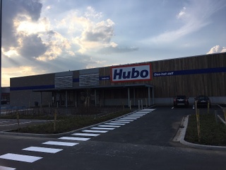 Agence Corner Loxam - Hubo Geel : location de matériel professionnel et ...