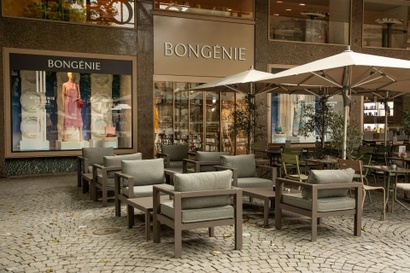 Bongénie Café Lausanne - Das Bongénie Café öffnet seine Terrasse für Sie! #1