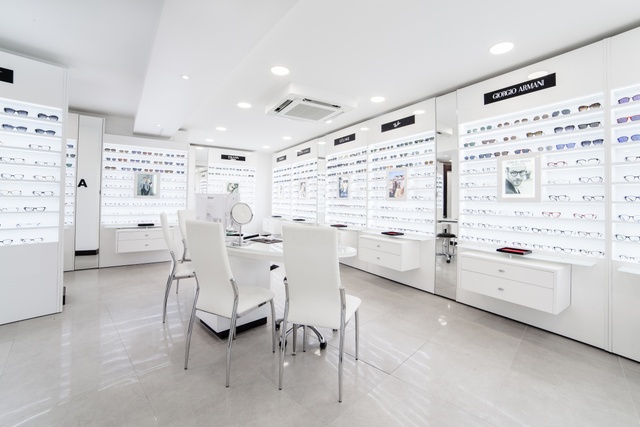 Optical Center eyewear store Opticien PARIS 18ÈME - PORTE DE SAINT-OUEN ...