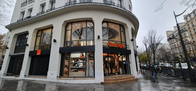Boutique Orange Faubourg St Martin - Paris