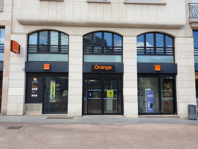 Boutique Orange - Issy les Moulineaux