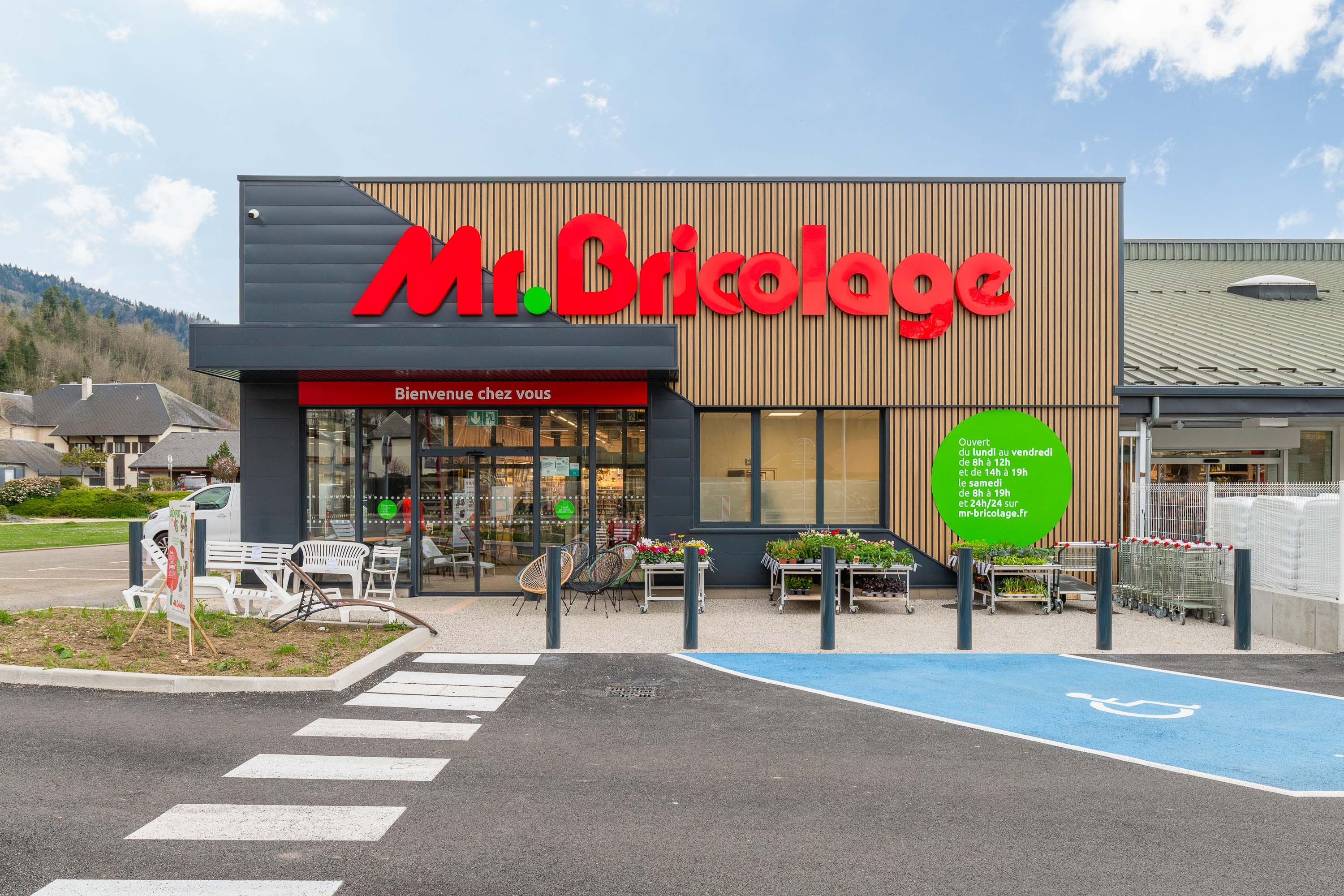 Photo officielle de Mr.Bricolage Saint Laurent Du Pont