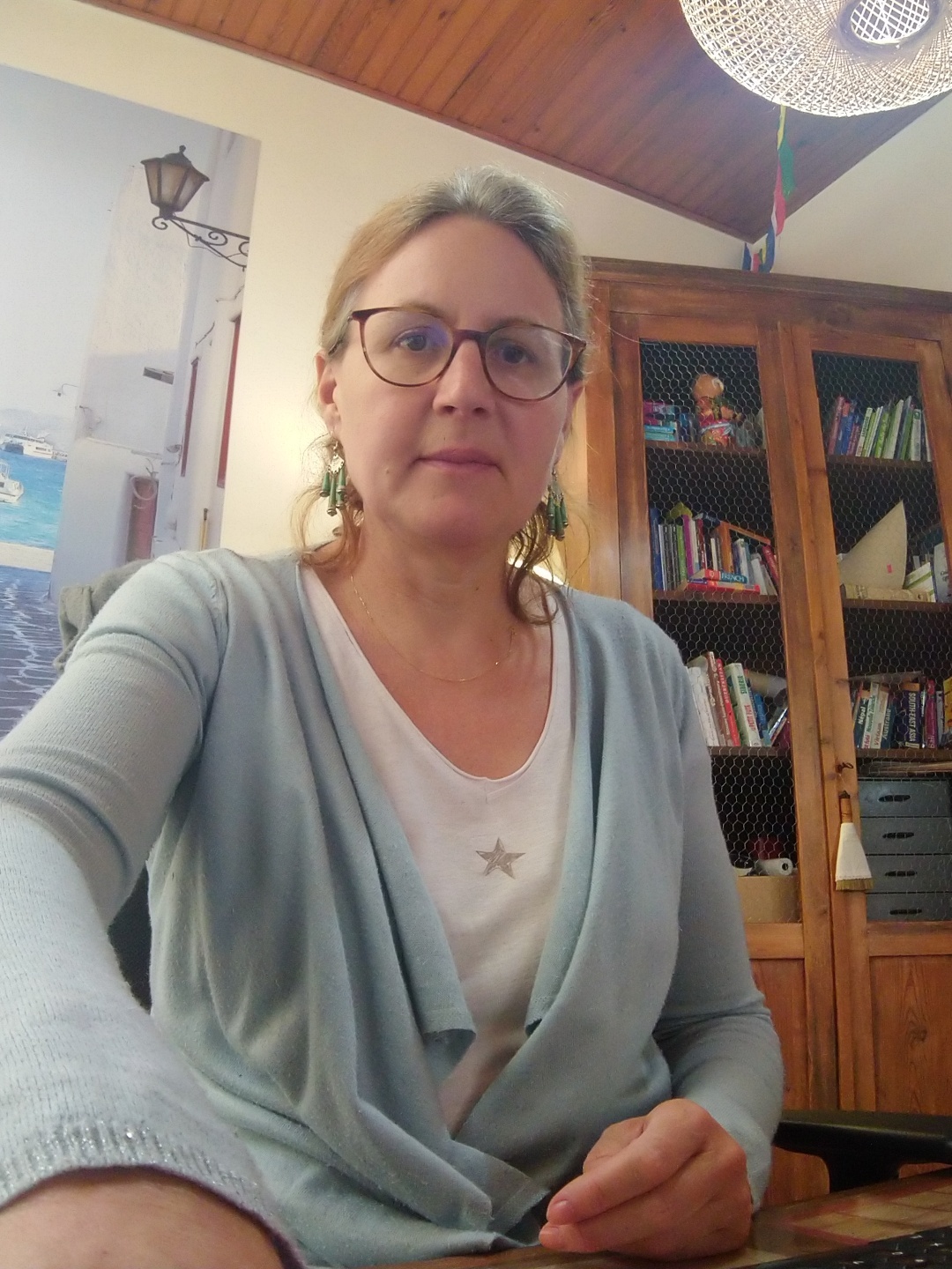 Anne, gérante agence