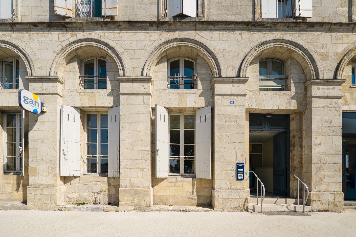 GAN ASSURANCES LIBOURNE - Moutard 4